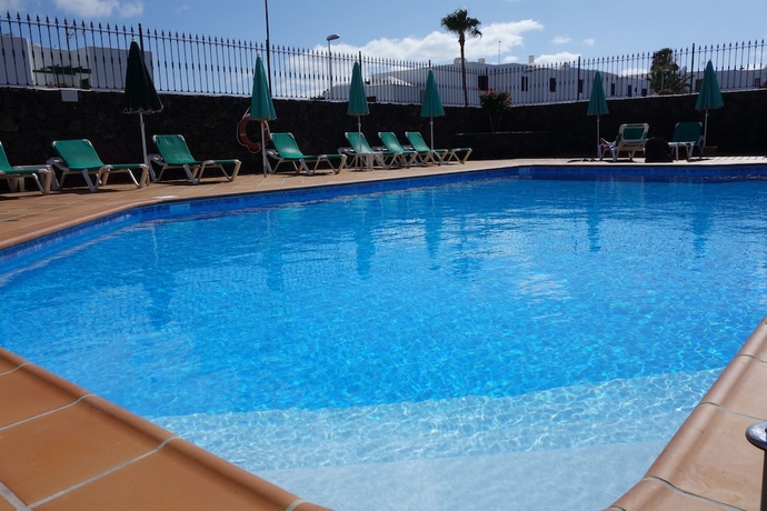 Imagen de la piscina del Apartamentos Princesa Ico. Foto 16