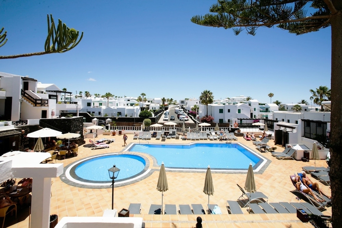 Imagen de la piscina del Apartamentos Princesa Ico. Foto 19