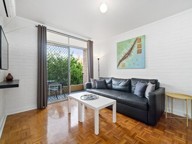 Imagen de los interiores del Apartamentos Pronto. Foto 17