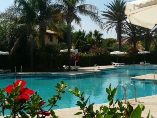 Imagen general del Apartamentos Pueblo Menorquin. Foto 6