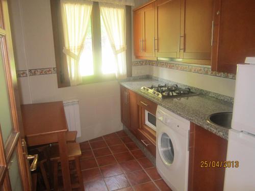 Imagen de la habitación del Apartamentos Puente La Molina. Foto 7