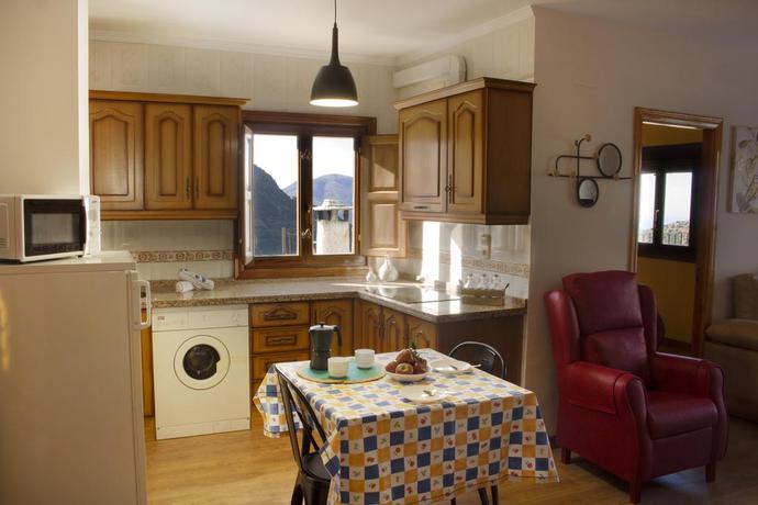 Imagen de la habitación del Apartamentos Puerta Bubión. Foto 14