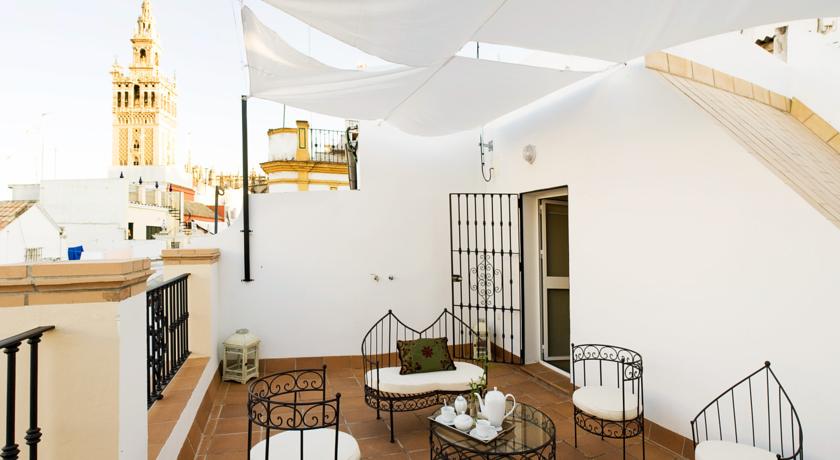 Imagen general del Apartamentos Puerta Catedral Studios - Sevilla. Foto 2
