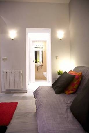 Imagen general del Apartamentos Puerta Del Sol, Madrid. Foto 10