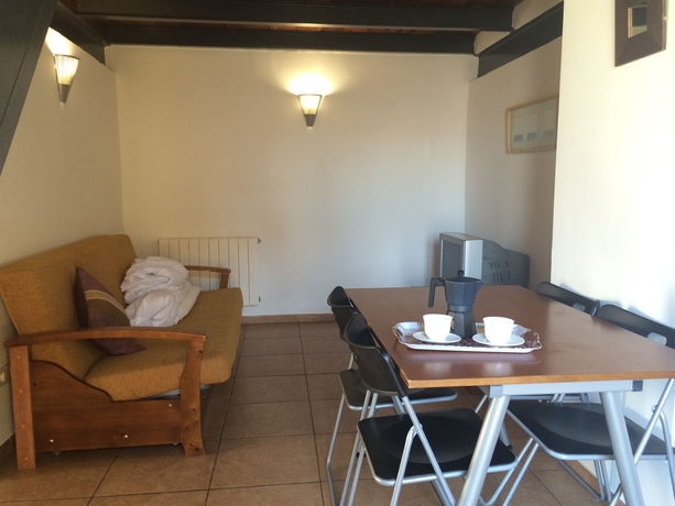 Imagen de la habitación del Apartamentos Puerta Real, Granada. Foto 4