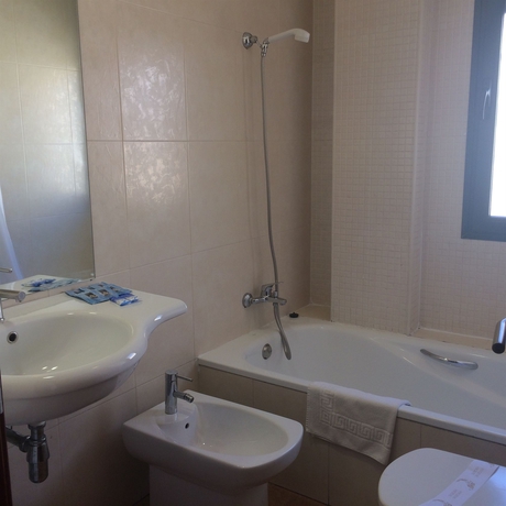 Imagen de la habitación del Apartamentos Puerta Real, Granada. Foto 12