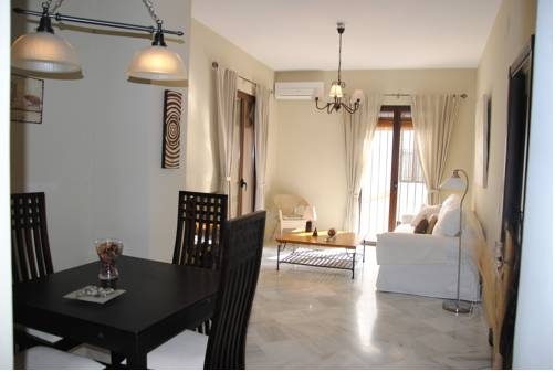 Imagen general del Apartamentos Puerta San Esteban. Foto 11