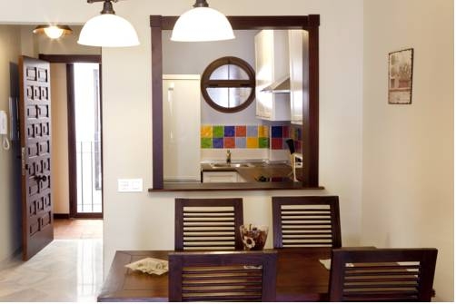 Imagen general del Apartamentos Puerta San Esteban. Foto 16