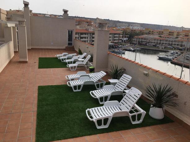 Imagen de los exteriores del Apartamentos Puerto Almerimar. Foto 8