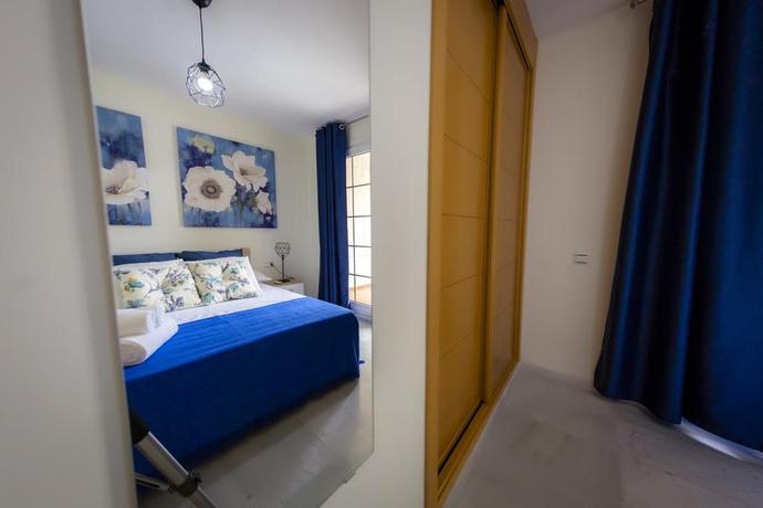 Imagen de la habitación del Apartamentos Puerto Almerimar. Foto 3