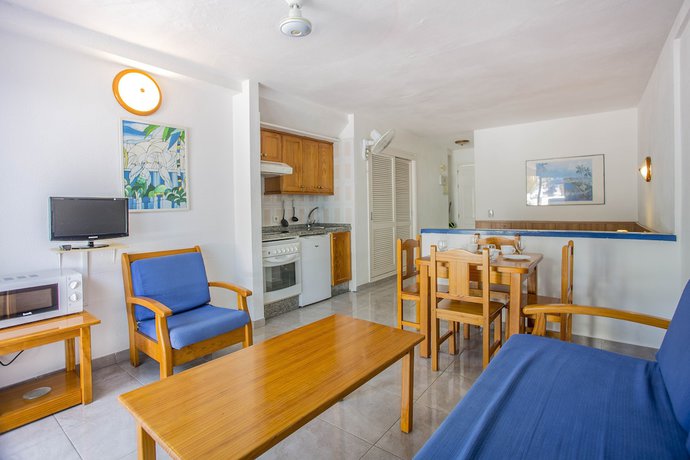 Imagen de la habitación del Apartamentos Puerto Colon Club. Foto 8