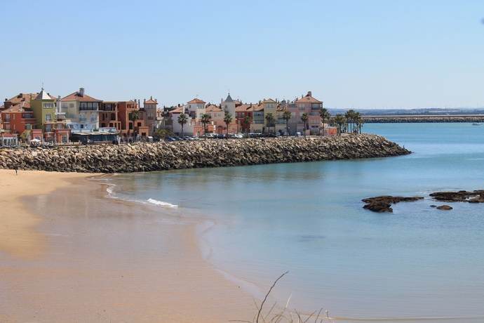 Imagen de los exteriores del Apartamentos Puerto Sherry, Puerto de Santa María. Foto 8