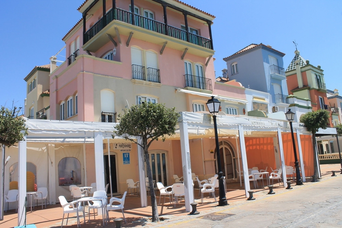 Imagen del bar/restaurante del Apartamentos Puerto Sherry, Puerto de Santa María. Foto 2