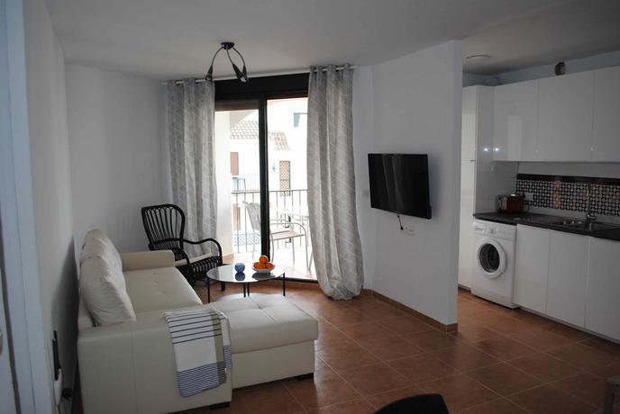 Imagen general del Apartamentos Puerto Zahara. Foto 3