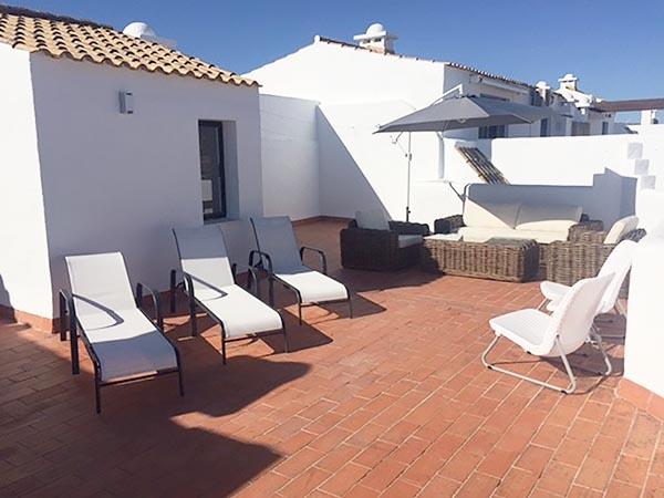 Imagen general del Apartamentos Puerto Zahara. Foto 16