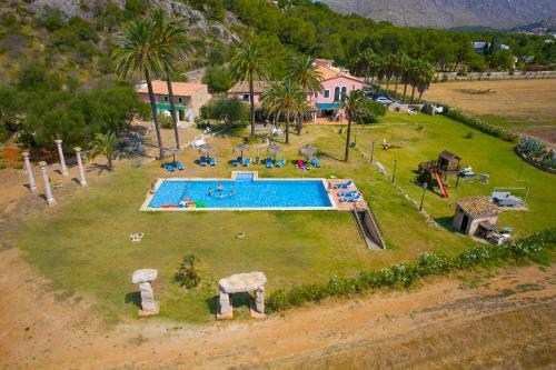 Imagen de los exteriores del Apartamentos Puerto de Pollensa cat Villas. Foto 2