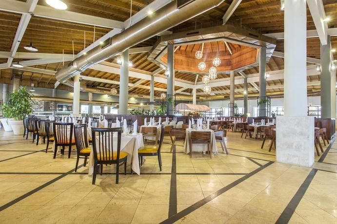 Imagen de los interiores del Apartamentos Punta Cana by Be Live. Foto 10