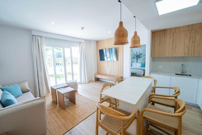 Imagen de la habitación del Apartamentos Punta Candor Suites. Foto 7