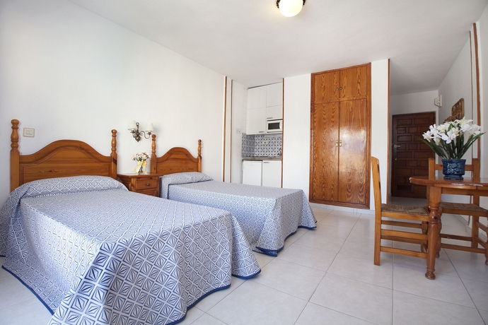 Imagen de la habitación del Apartamentos RIBERA, Benidorm Centro. Foto 12