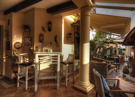 Imagen de los exteriores del Apartamentos Ragel Costa Zahara. Foto 7