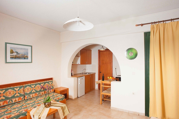 Imagen de los interiores del Apartamentos Rainbow Apartments, Chania. Foto 14