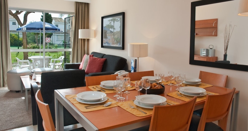 Imagen de la habitación del Apartamentos Ramada Hotel and Suites by Wyndham Costa del Sol Fuengirola. Foto 8