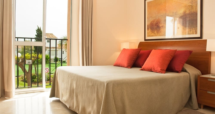 Imagen de la habitación del Apartamentos Ramada Hotel and Suites by Wyndham Costa del Sol Fuengirola. Foto 9