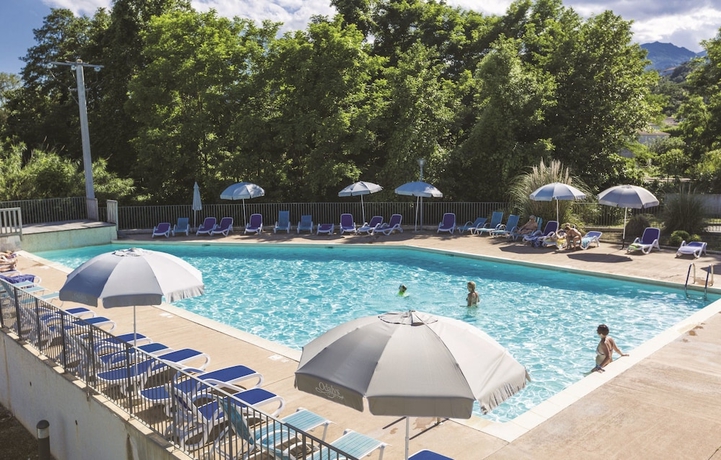 Imagen de la piscina del Apartamentos R&eacute;sidence Acqua Linda. Foto 18