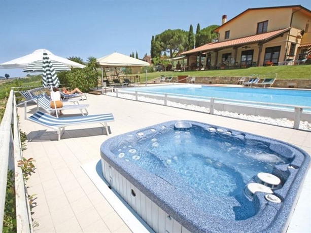 Imagen general del Apartamentos Résidence Borgo Filicardo. Foto 5