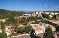 Imagen de los exteriores del Apartamentos R&eacute;sidence Club Odalys Le Domaine Des Hauts De Salavas. Foto 4