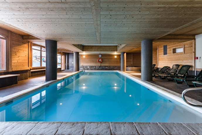 Imagen de la piscina del Apartamentos Résidence Lagrange Vacances Les Hauts De Comborcière. Foto 16