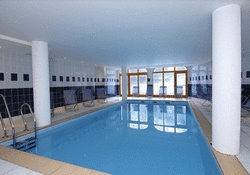 Imagen de la piscina del Apartamentos R&eacute;sidence Le Blanchot. Foto 6