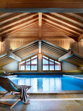 Imagen de la piscina del Apartamentos Résidence Les Alpages De Champagny. Foto 15