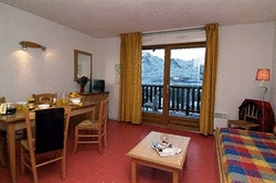 Imagen de la habitación del Apartamentos R&eacute;sidence Les Chalets De La Lauzi&egrave;re. Foto 2