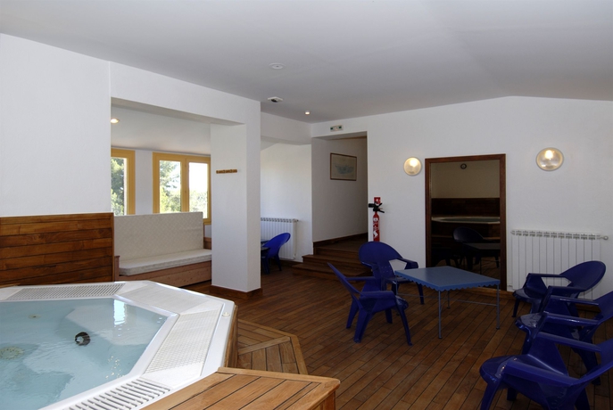 Imagen de la piscina del Apartamentos R&eacute;sidence Les Mimosas. Foto 14