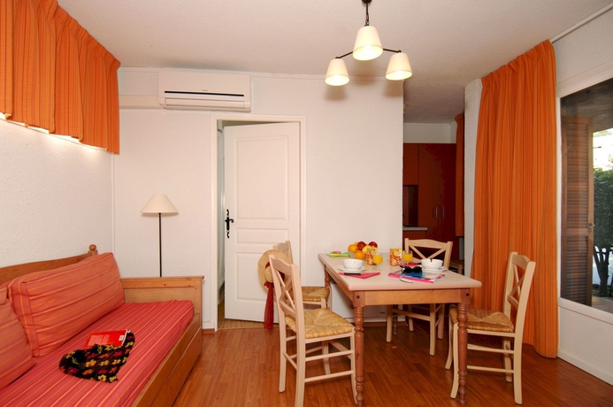 Imagen de los interiores del Apartamentos R&eacute;sidence Les Mimosas. Foto 13