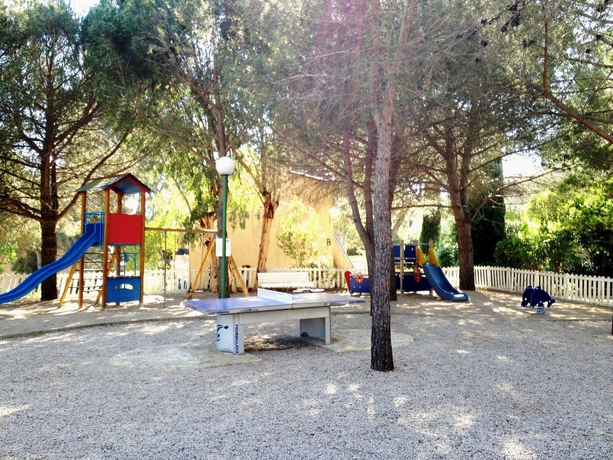 Imagen de los exteriores del Apartamentos R&eacute;sidence Les Mimosas. Foto 9