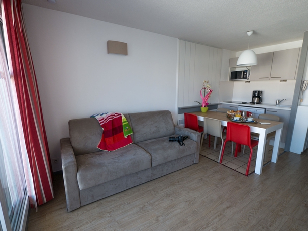 Imagen de los interiores del Apartamentos Résidence Mer and Golf Sokoburu. Foto 16