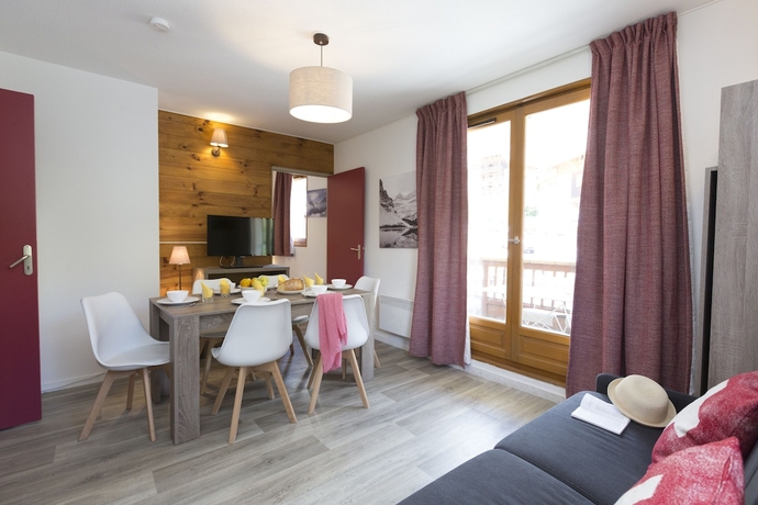 Imagen de la habitación del Apartamentos R&eacute;sidence Odalys Les Sybelles. Foto 9