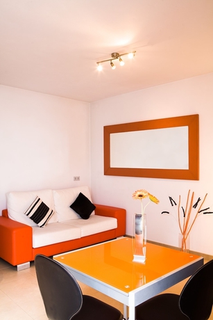 Imagen de la habitación del Apartamentos Real De Cartuja And Suites. Foto 8