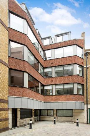 Imagen general del Apartamentos Red Lion Court By City2stay. Foto 3