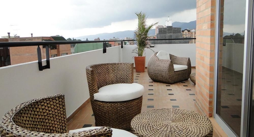 Imagen de los exteriores del Apartamentos Regency La Feria. Foto 11