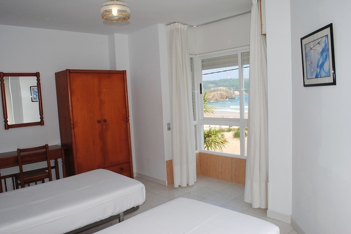 Imagen de la habitación del Apartamentos Regollera. Foto 7