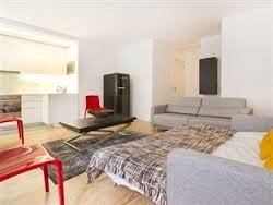 Imagen de los interiores del Apartamentos Rent4days Bairro Alto. Foto 4