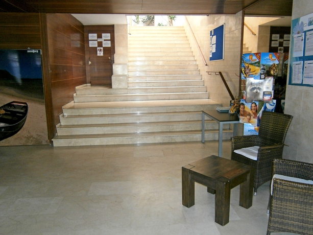 Imagen de los interiores del Apartamentos Rentalmar Blue Beach. Foto 9