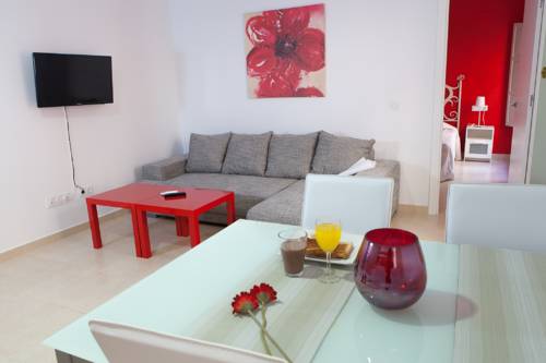 Imagen de la habitación del Apartamentos Reservaloen Plaza del Salvador. Foto 5