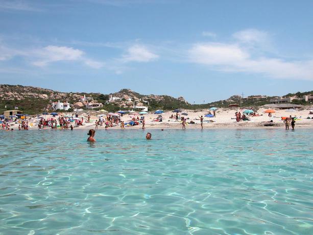 Imagen general del Apartamentos Residence Baia Santa Reparata. Foto 6