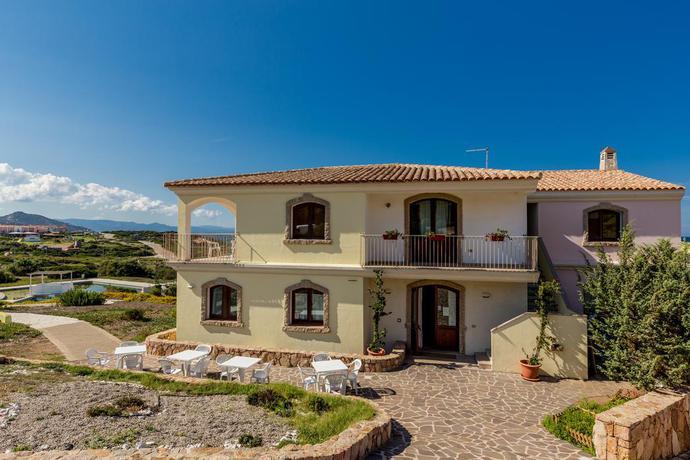 Imagen general del Apartamentos Residence Baia Santa Reparata. Foto 16