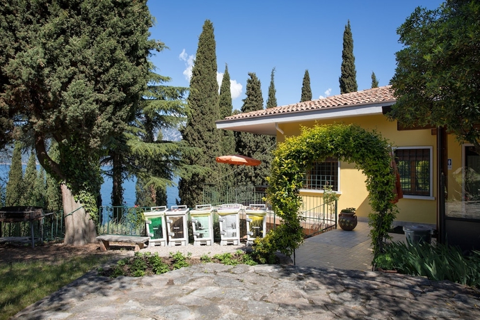 Imagen de los interiores del Apartamentos Residence Gardasee Apartments With Lake View. Foto 19