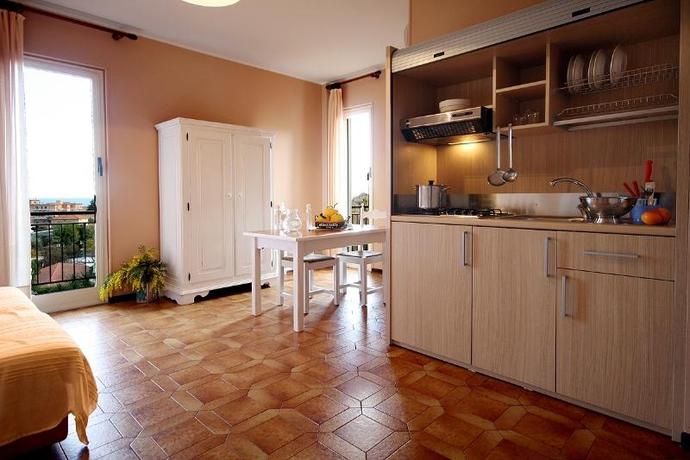 Imagen de la habitación del Apartamentos Residence La Meridiana, San Bartolomeo al Mare. Foto 2